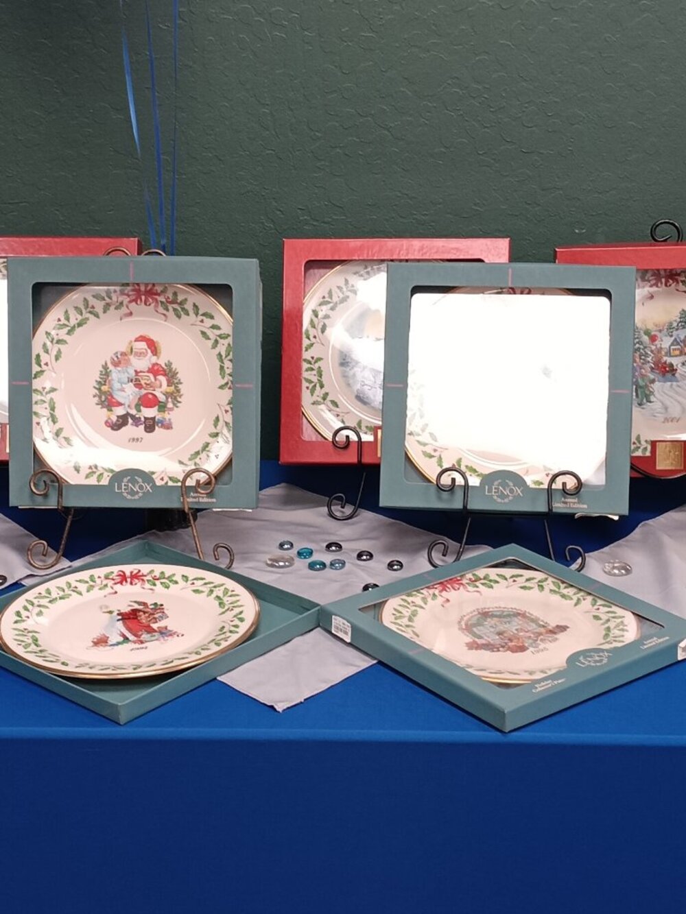 Lenox Annual Holiday Collector Plates 1993-2004